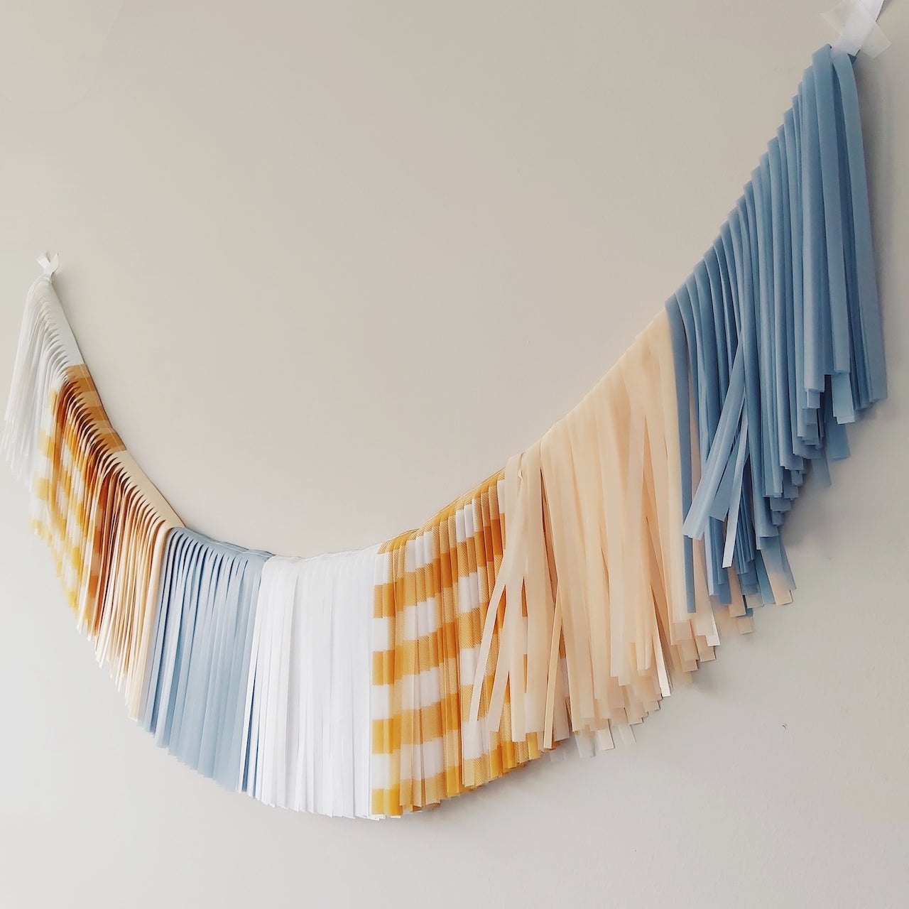 Guirnalda de flecos azul/mostaza vichy