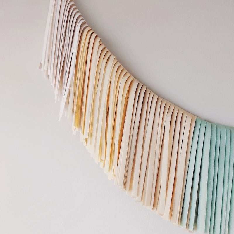 Guirnalda flecos papel de seda verde olivo