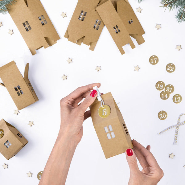 Calendario de Adviento Pueblo kraft