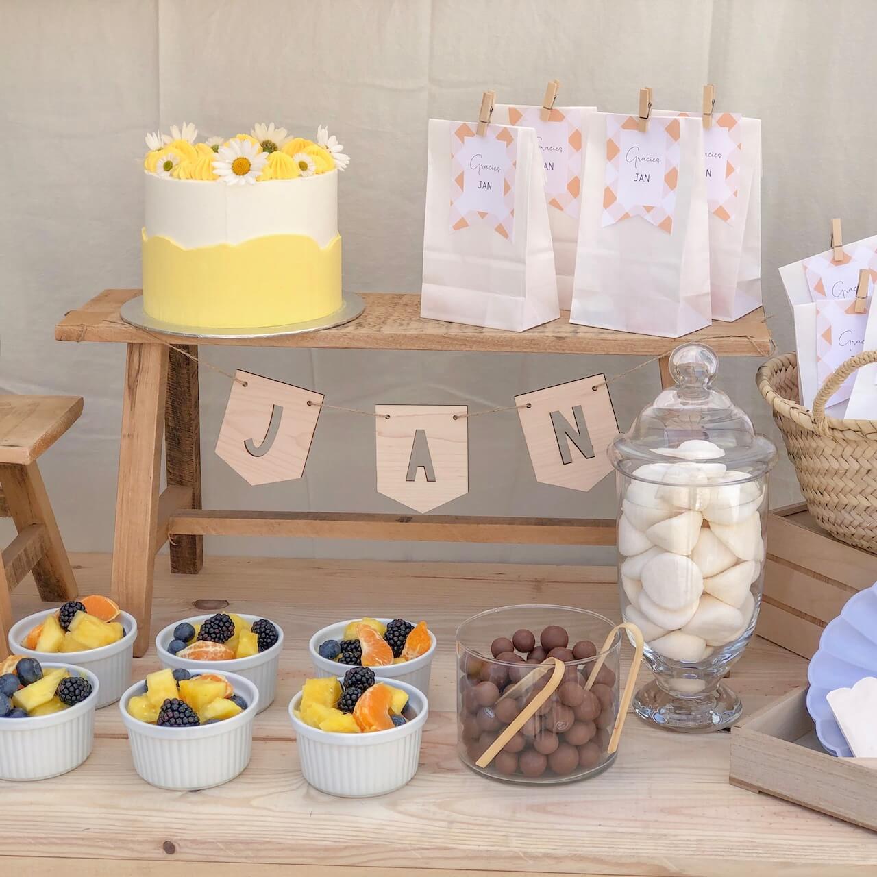 guirnalda personalizada de madera